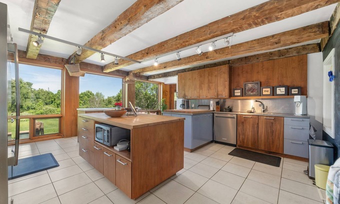 Cherry Valley House | Away in the County - As featured on HGTV