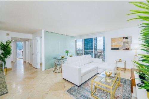 Brickell Apartment | Awesome 4BR APT at Brickell