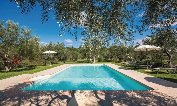 Lucignano Apartment | Awesome apartment in Lucignano AR