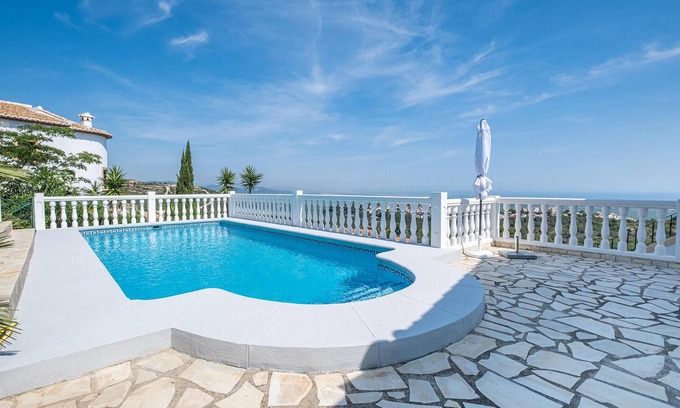 Rafol de Almunia House | Awesome home in El Rafol D'Almunia