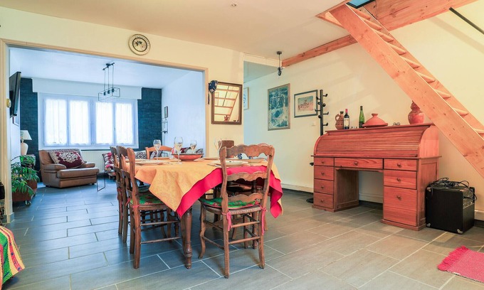 Rosendael House | Awesome home in Dunkerque with WiFi