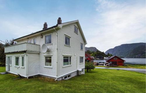 Suldal House | Awesome Home In Erfjord With Wifi
