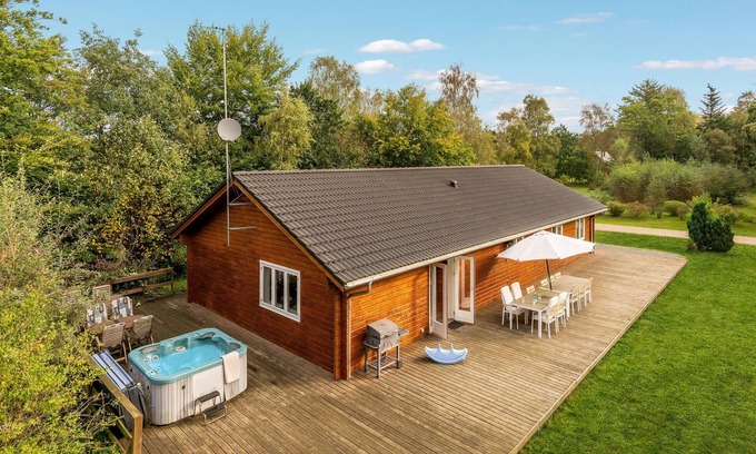 Farvang House | Awesome home in Fårvang with sauna