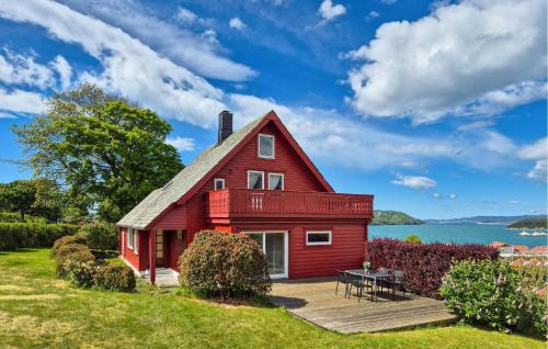 Fitjar House | Awesome Home In Fitjar With Wifi