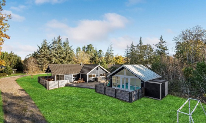 Hou House | Awesome home in Hals with sauna