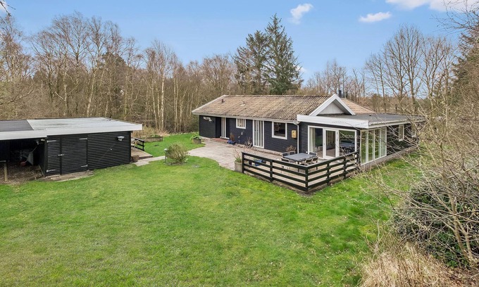 Hou House | Awesome home in Hals with WiFi