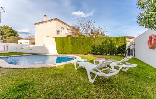 Miami Platja House | Awesome Home In Miami Playa With Wifi