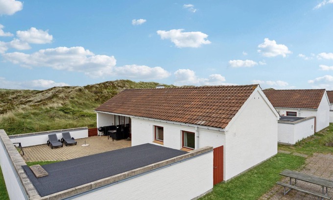 Rødhus House | Awesome home in Pandrup with kitchen