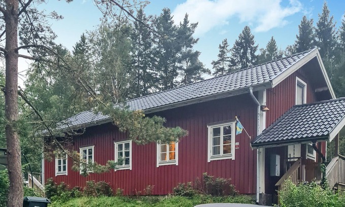 Skepplanda House | Awesome home in Skepplanda