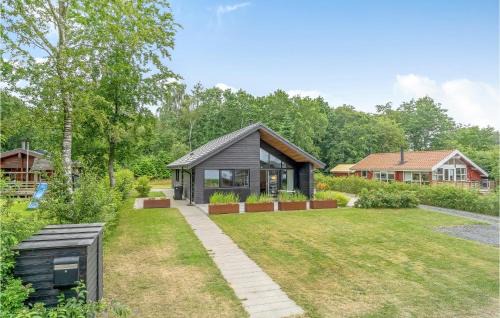 Sunds House | Awesome Home In Sunds With Lake View