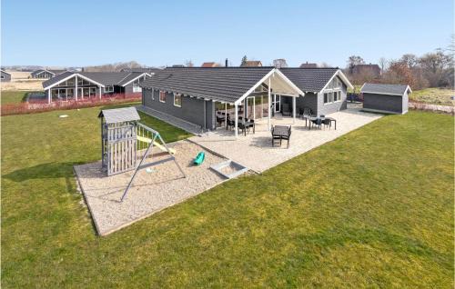 Høruphav House | Awesome Home In Sydals With Kitchen