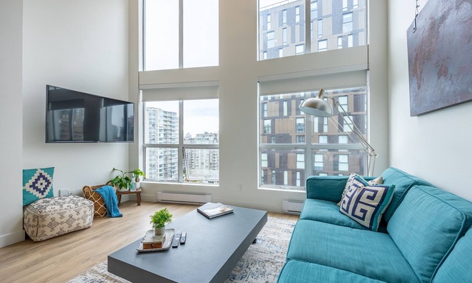 Downtown Vancouver Apartment | Awesome loft in the heart of Downtown Vancouver!