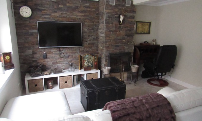 Burgos House | AWESOME VILLA 5 MIN FROM CENTER