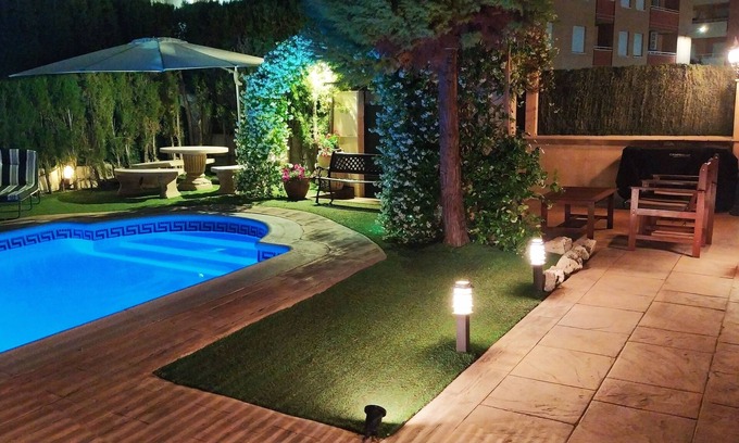 Biar Ski Chalet | AXIER-2 Private pool house for 4 to 14 Guests