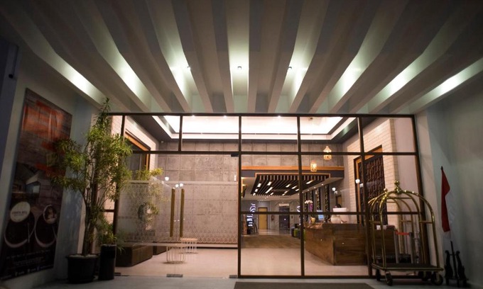 Central Yogyakarta Hotel | Ayaartta Hotel Malioboro