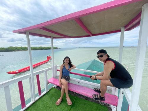 Calatagan Boat Rental | Ayne's Floating Cottage