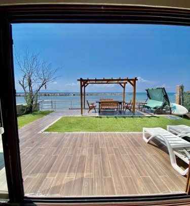 Altınova House | Ayvalik Seafront Villa Mansion Summer House in Ayvalik
