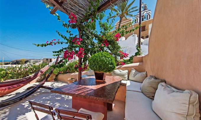 Finikia Hotel | Azalea Houses