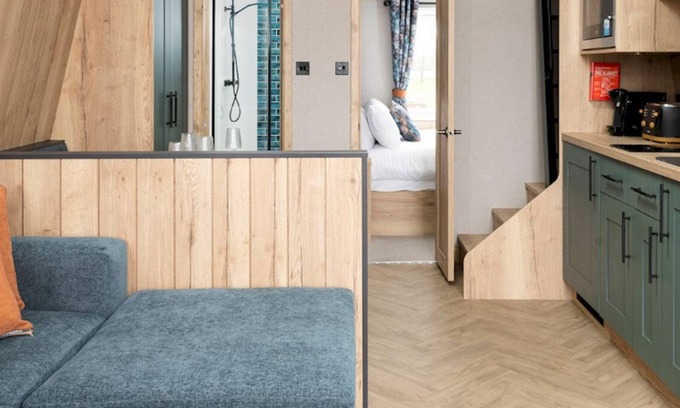 Great Billing Cabin | Azure Horizons Glamping - The Brook Pod GV18