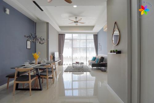 Petaling Jaya Apartment | Azure Residences by Lilyandloft Paradigm Mall