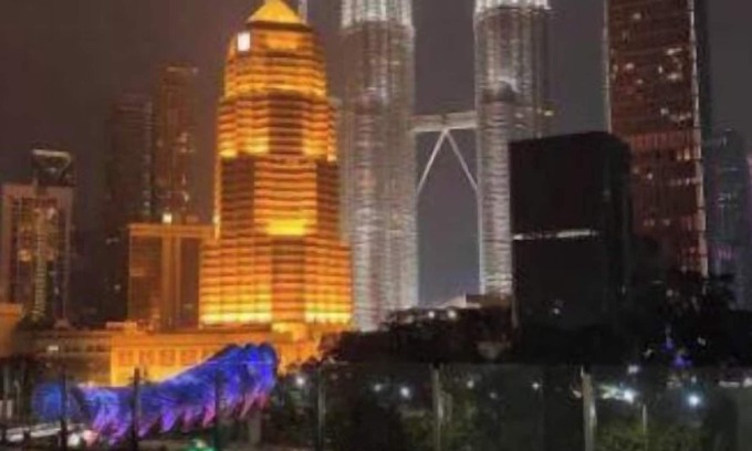 Kuala Lumpur City Centre Condo | Azureen's 3 Bedrooms Condo @ KLCC