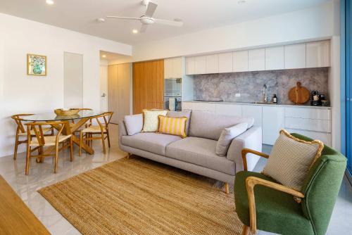 Bokarina Apartment | Azzure Beachside Retreat with Pool Gym and Steam Room
