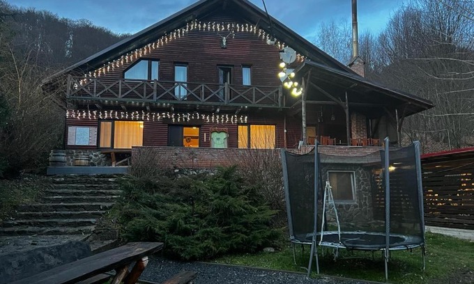 Sinca Veche Cabin | Bârlogul Urșilor