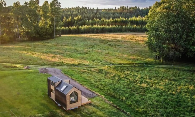 Alingsas Municipality House | Böstebacken Tiny House by Tiny Away