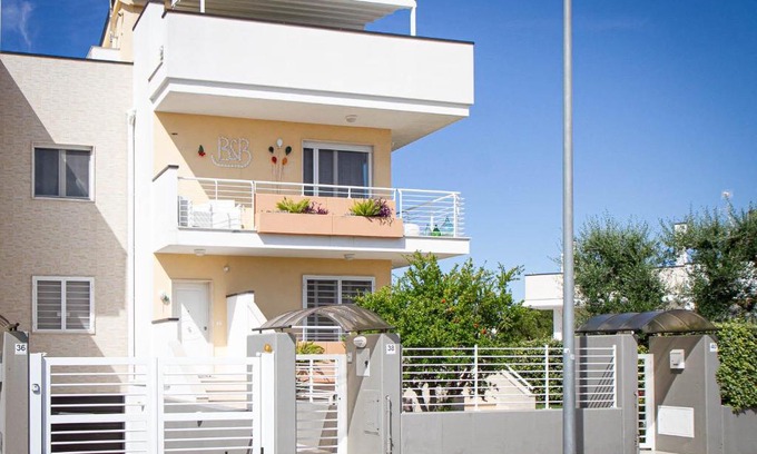 Adelfia Bed & Breakfast | B&B ALLA NIVIERA