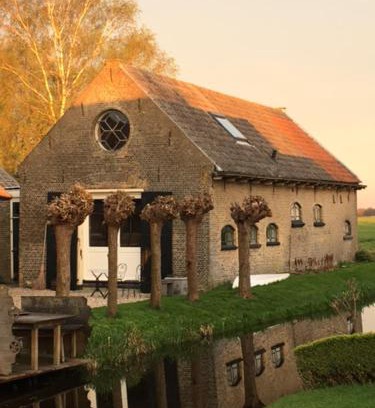 Het Beijersche House | B&B De Beijersche Stee, Logies aan de Waterkant
