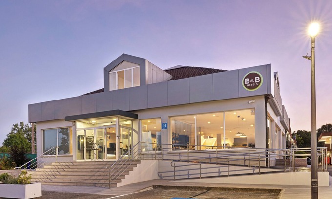 Viella Hotel | B&B Hotel Oviedo