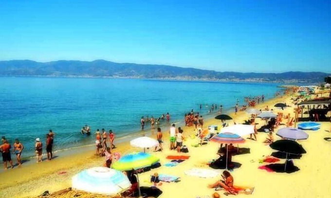 Gallico Marina Bed & Breakfast | B&B Il Corallo