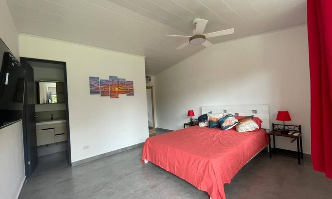 Costa Esmeralda Bed & Breakfast | B&B in welcoming San Carlos, near the beach, with pool, AC, WiFi