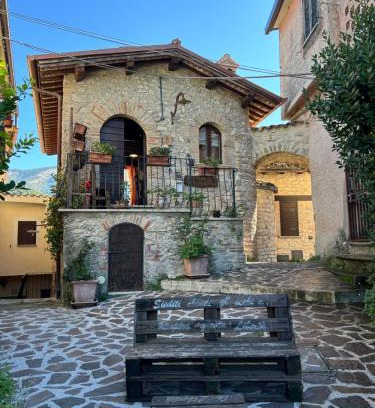 Colle di Tora Bed & Breakfast | B&B La Casetta sul Lago