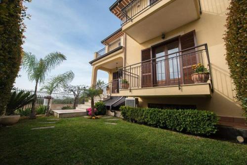 Aci Sant'Antonio Bed & Breakfast | B&B Lavinaio