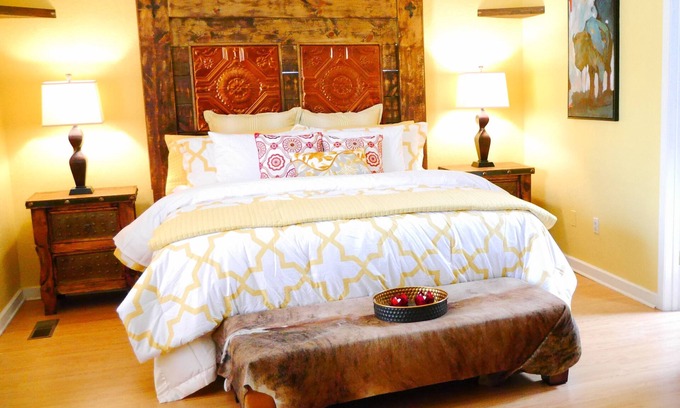 Huning Castle House | B-E-Y-O-N-D CHARMING ~ STROLL to OLD TOWN~ FANTASTIC REVIEWS