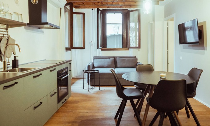 Vicenza House | B.R.E. Apartment - Pigafetta