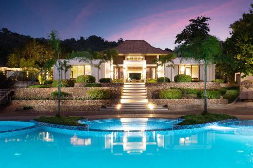 Coron Resort | Bacau Bay Resort Coron