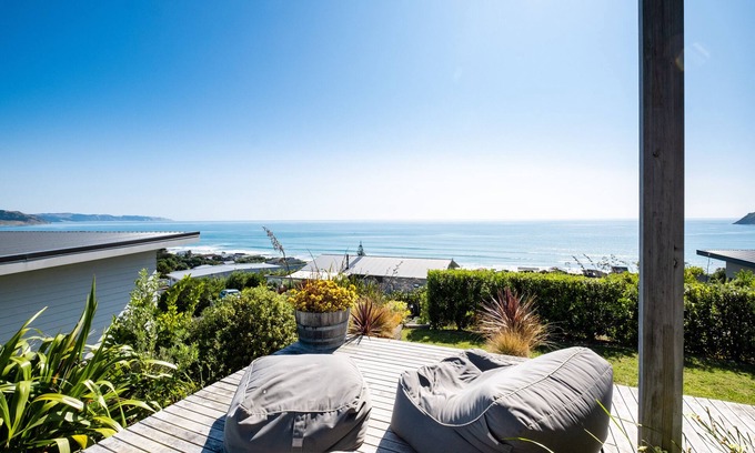 Waimarama House | Bach or holiday home, 1 Bedrooms, 2 Bathrooms, (Sleeps 2)