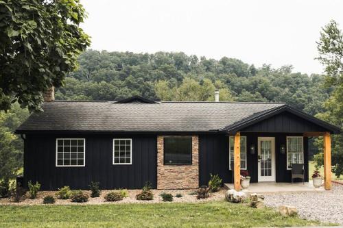 Cocolamus House | Back Country on 8 Acre - Stream, Pond & Animals