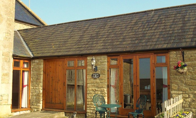 Kelston Cottage | Badger Cottage - Cosy cottage for two in peaceful countryside just outside Bath
