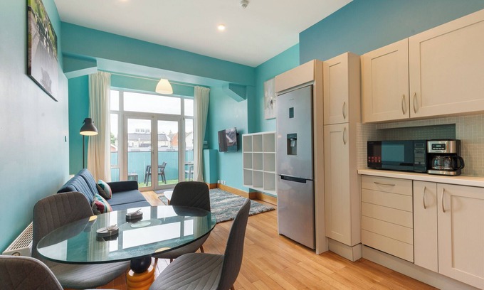Ballsbridge Apartment | Baggot Street 2BD, 5Min to Aviva, RDS & CityCentre