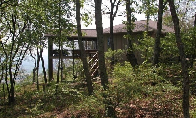 Saint Andrews House | Bairnwick Too - One of the Best Bluff Views on the Sewanee Mountain
