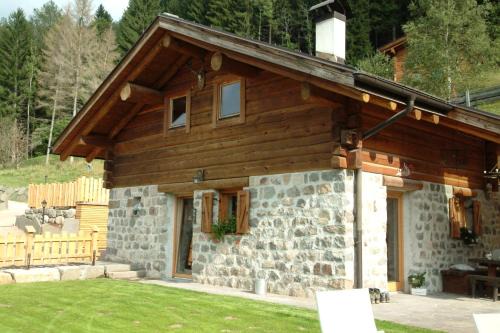 Bedollo Ski Chalet | BAITA NONNO GHINO