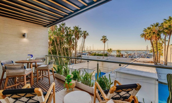 El Manglito Apartment | Baja Dreamscape | Pool & Jacuzzi on rooftop | View