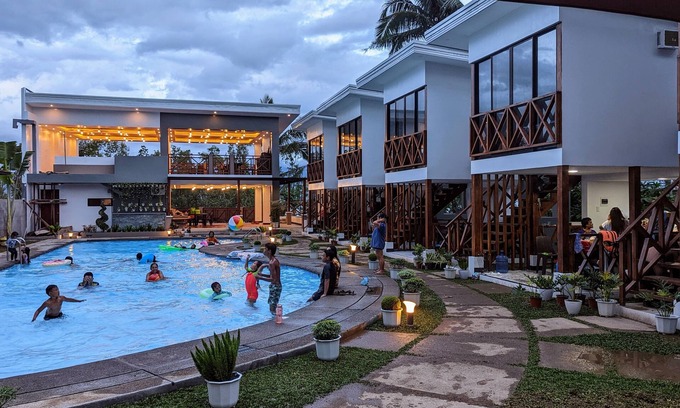 Tomas Oppus Resort | Bakawan Hideaway Resort and Restaurant
