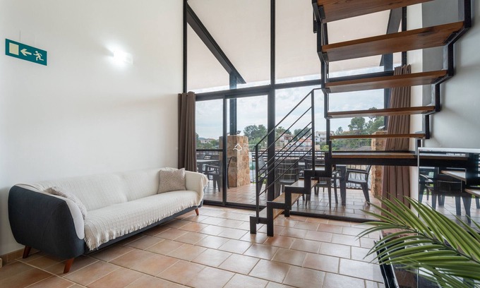 Navarres Apartment | Balcón de las Fuentes: Design, comfort and unique views