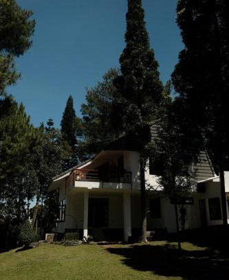 Hegarmanah House | Balconé Lodge