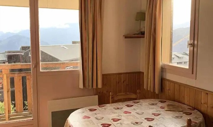 Eclose-Est Apartment | Balcons Residence D'huez - apartment 2 corners mountain ALPE D'HUEZ QUARTIER CLOSE EST
