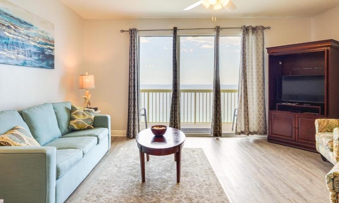 Miramar Beach Apartment | Balcony and Beach Access Oceanfront PCB Condo